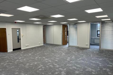 Office to rent Image 3