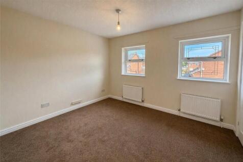 Westerton Drive, Bramley, Rotherham, South Yorkshire, S66 photo 4
