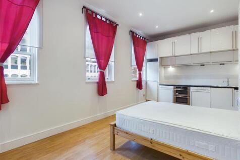 Bedroom/living area
