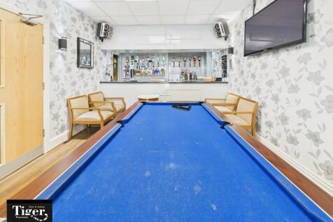 CAM02176G0-PR0547...