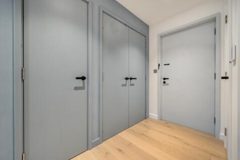 1386502-12-692d90...