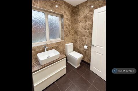 Moulton, Northampton, NN3 photo 4