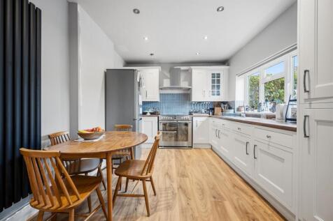 Dining Kitchen.jpg