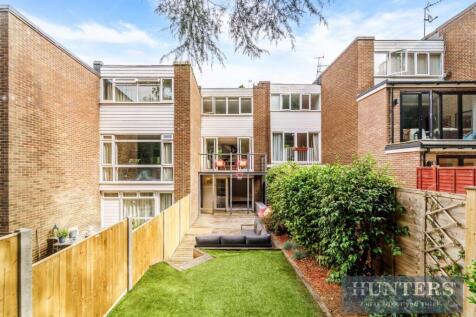 BARROW HILL CLOSE (2).jpg