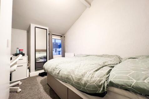 Call 02920 454555 to secure your viewing_17