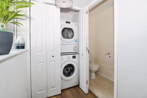 Guest WC &amp; Utility