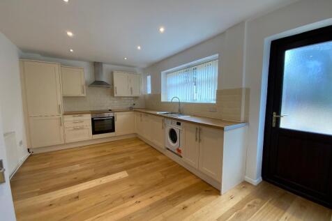 KITCHEN 15'5 x 11'5