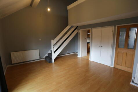 Maiden Place, Earley, Wokingham photo 3