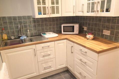 Two bedroom Student House - Bligh Street, L15 photo 3