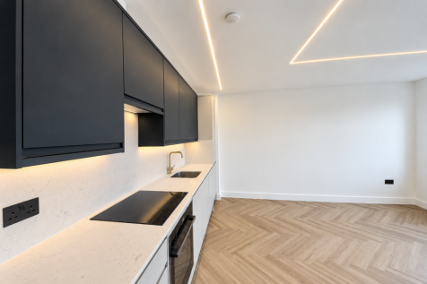 Cynergy Court, London, N14 5BU photo 4