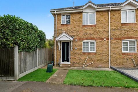 Canvey Island, SS8 - property photo