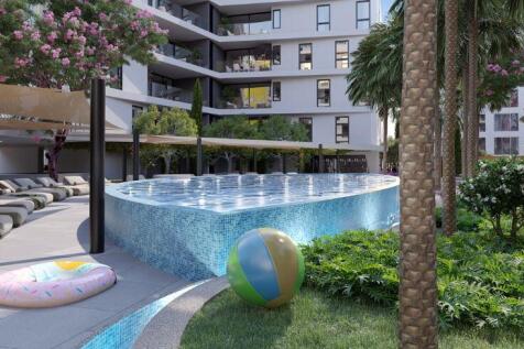 Communal Pool &amp;...