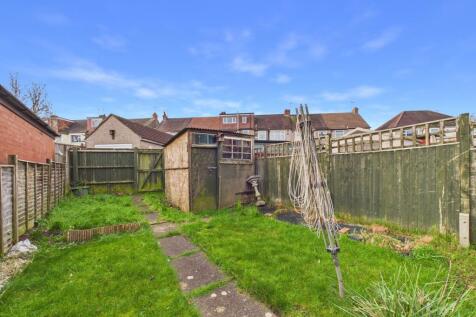 CAM05192G0-PR0232-STILL021