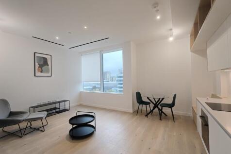 Apt Parkview, Great West Road, Brentford, Hounslow photo 2