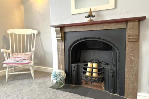 Feature Fireplace 274