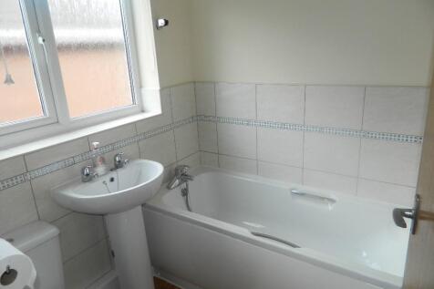2 Tudor Grange, Court Road, Wrexham, LL13 7RH photo 5