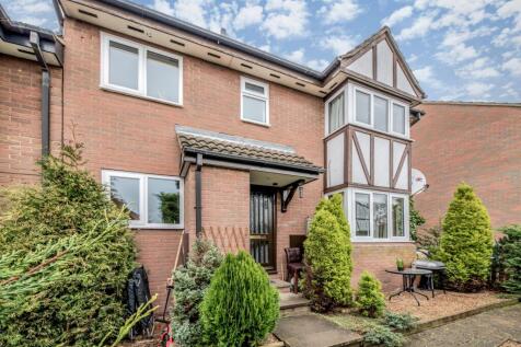40 Queensbury Close
