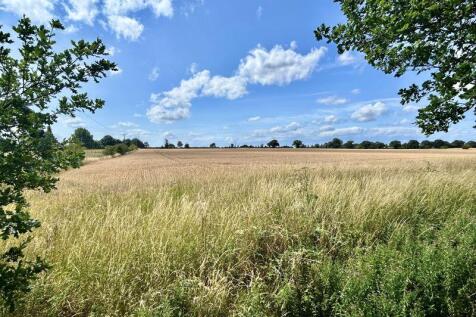 Views over fields to the side