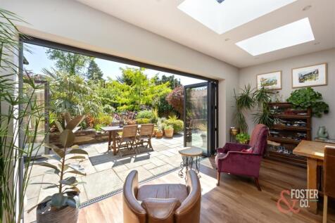 Tredcroft Road, 4 EXTERNALS-001.jpg