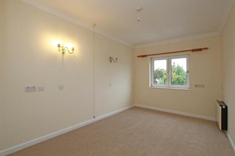 48TM - Bedroom 1.jpg