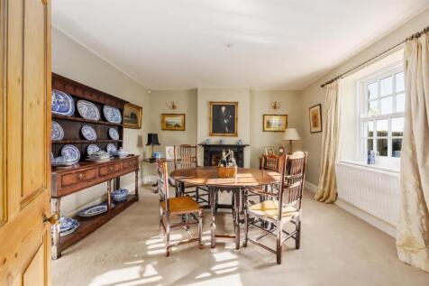 Watson Field Farm Dining