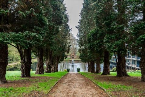 Surrounding Grounds