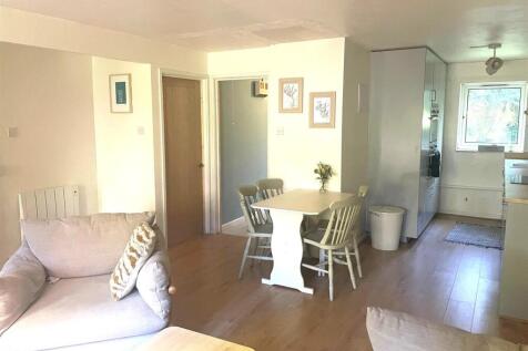 living room diner 1.jpg