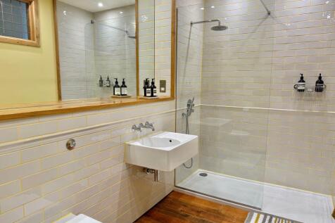Double Shower Cubicle