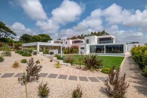 villa in Nadadouro