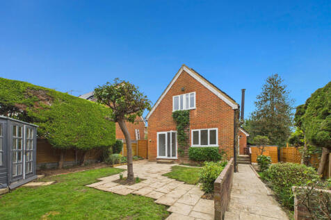 CAM02909G0-PR0499-STILL013