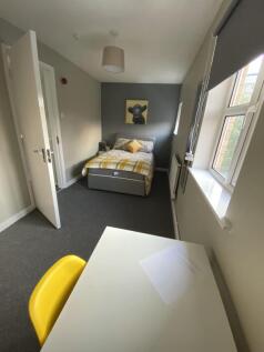 1-bed house on Room 1, £525/mo