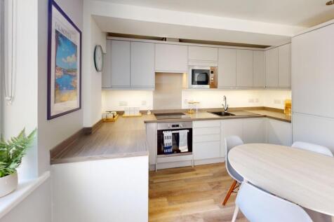 Flat 6, The View, New Street TR11 3LQ photo 2
