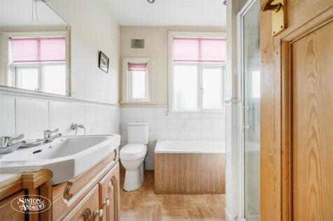 20 Erlesmere Gardens-17.jpg