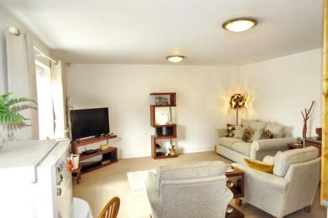 Wove Court - Overview of Lounge Diner