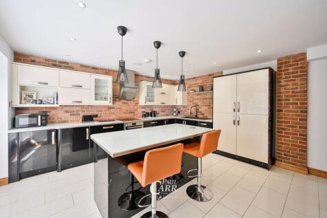 Kitchen / Breakfast Room