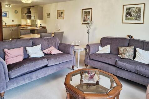 Buckingham Close, Exmouth, EX8 photo 3