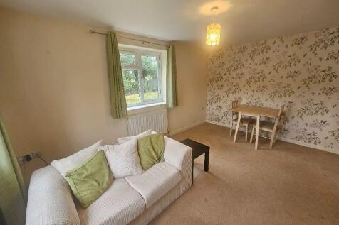The Annexe, Denbigh Close, Banbury, OX16 0BQ photo 3