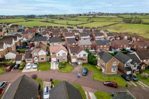 CRUIVE - 5 Moncur Court Kilwinning-4.jpg
