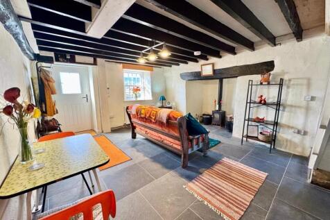 PHOTO-2025-04-07-20-12-54 (14).jpg