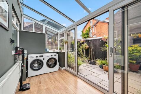 Conservatory towards garden.jpg