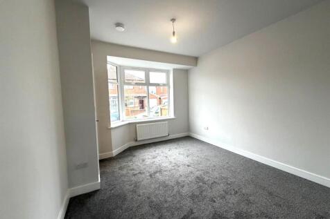 WhatsApp Image 2026-02-06 at 15.37.43 (1).jpeg