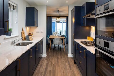 Kitchen &amp; Dining