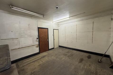 Retail Property (high street) for sale Image 5