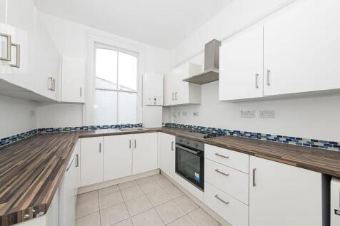 Flat 3, 48 Norwood High Street, Norwood, London SE27 9NR