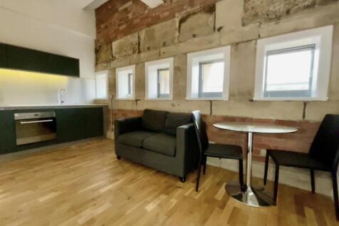 Living Room/Kitchen