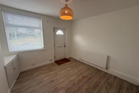 Middlewich Road, Northwich, CW9 photo 4