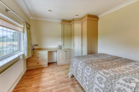 49 Sabrina Road-bed4.jpg