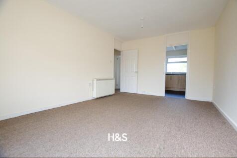 lIVING ROOM 2.jpg