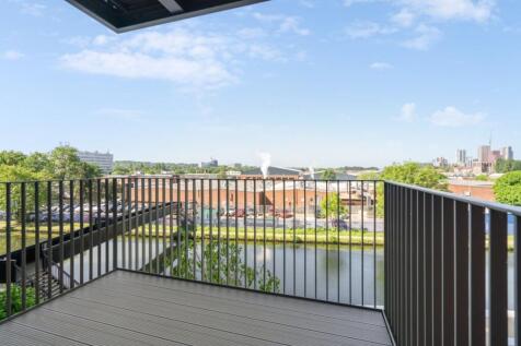 Waterview House, 112 Quay Walk, HA0 photo 3