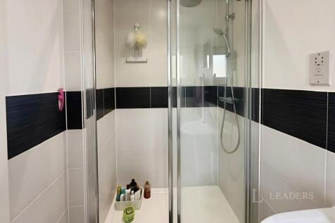 West Hill, Epsom, Surrey, KT19 photo 4